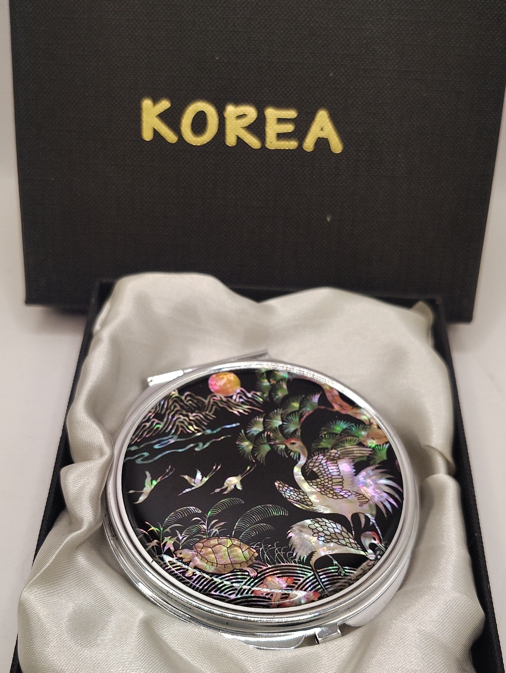Vintage KOREA Mother of Pearl Crane & Turtle Compact Mirror - Black